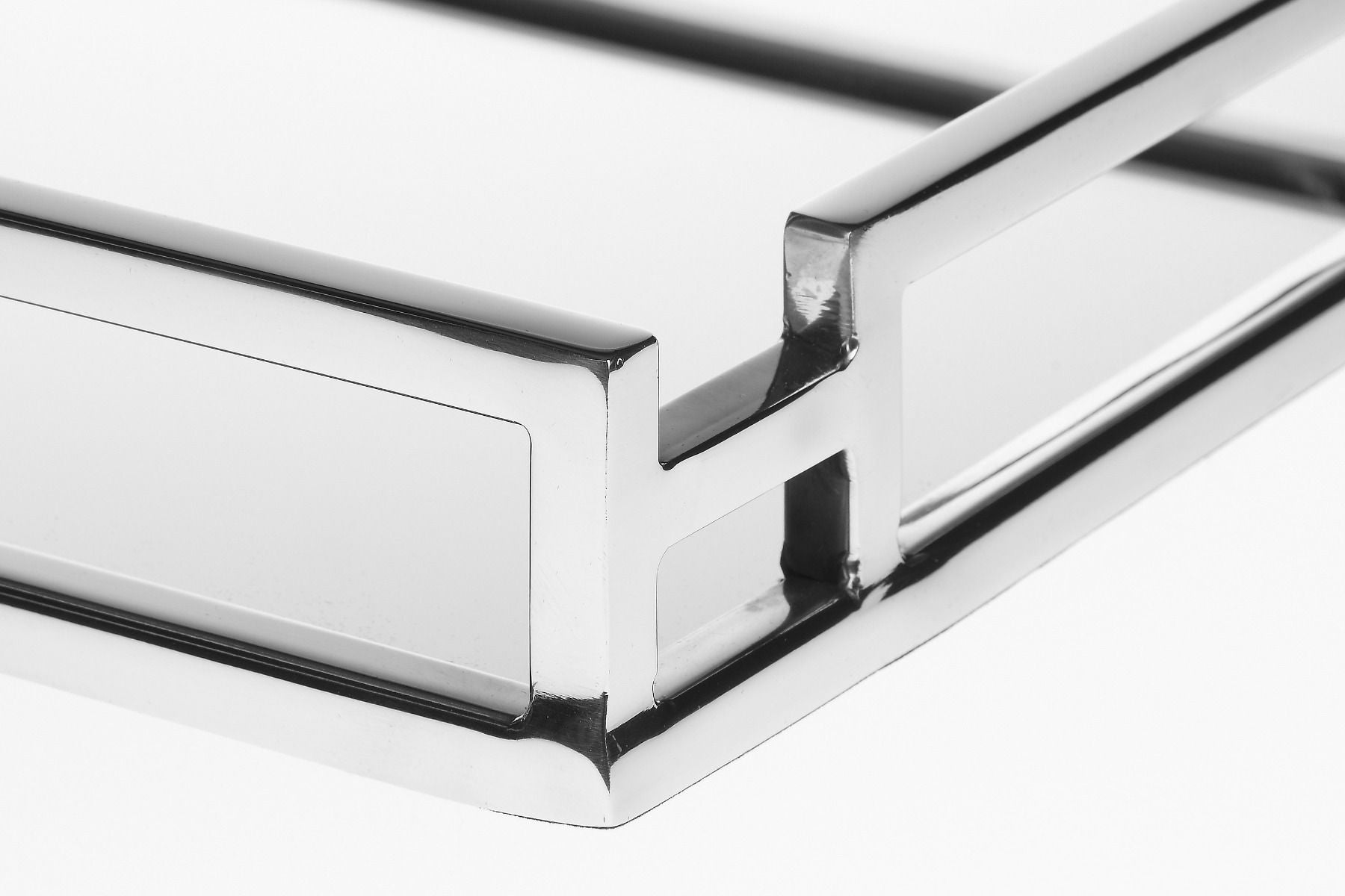 Dostępna opcja niestandardowej tacy do napełniania