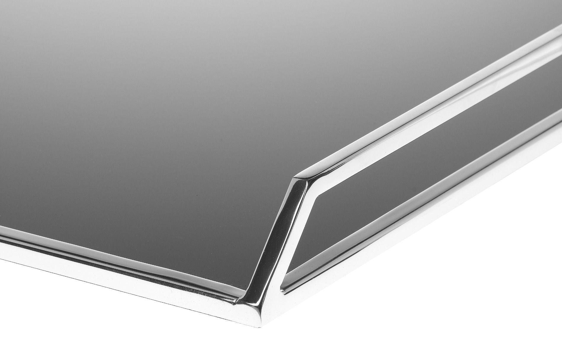 Dostępna jest oszałamiająca chromowana taca Sophia