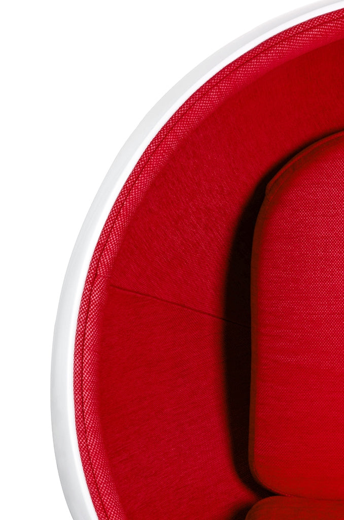 Krzesło obrotowe Eugene czerwone, wygodne i stylowe siedzisko.