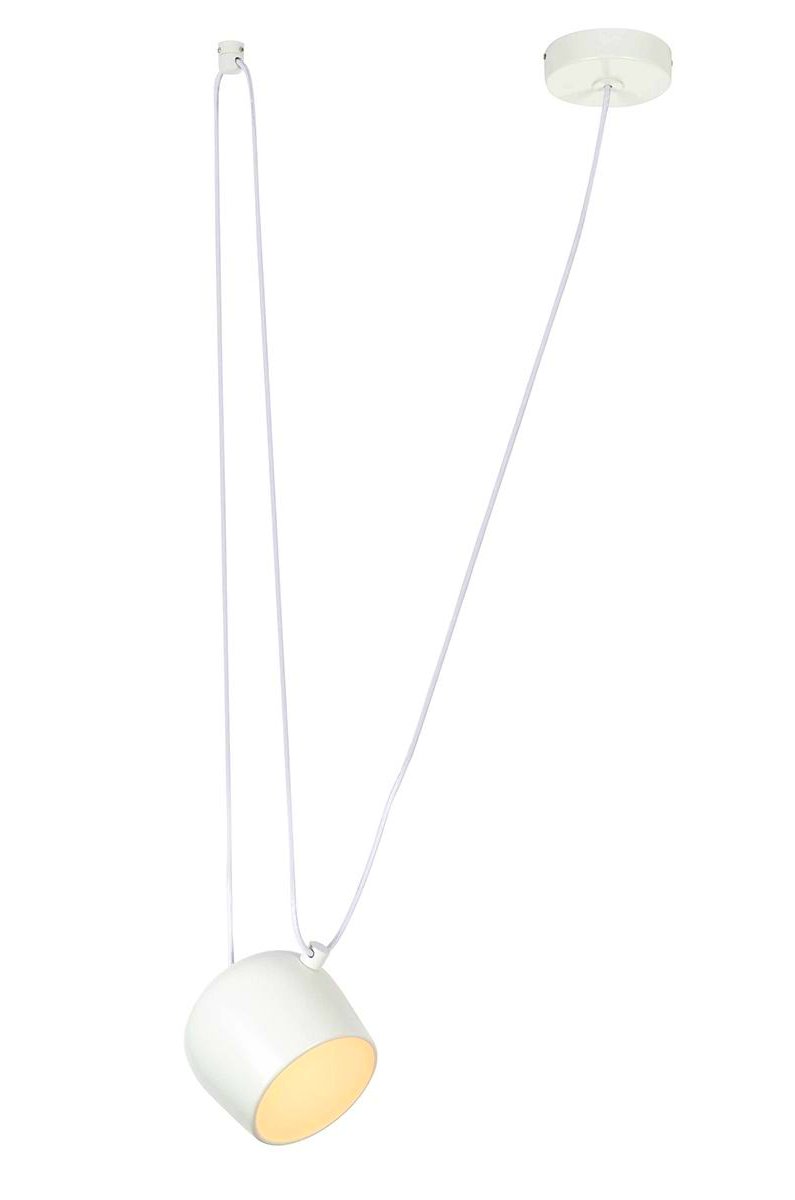 Lampa Aim dodaje odrobiny wyrafinowania każdemu pomieszczeniu