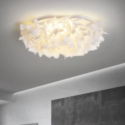 Elegancka lampa sufitowa Veli o konstrukcji z żelaza i PCV