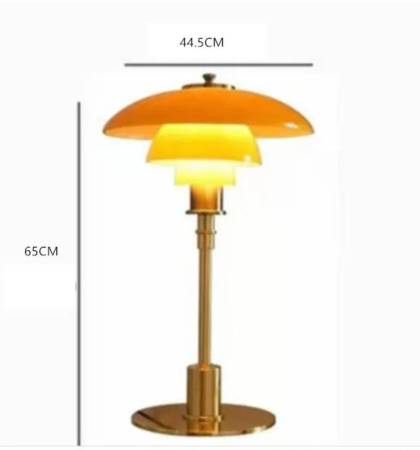 Elegancka lampa stołowa PH idealna do każdego stylu wnętrza.