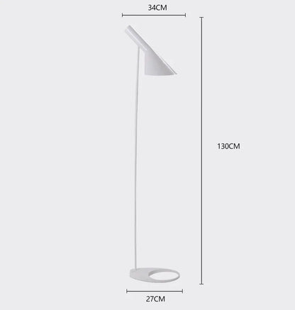 Nowoczesna lampa podłogowa projektu Liny . Moc 21-30W, metalowa konstrukcja, włącznik przyciskowy. Oświetlenie ledowe.