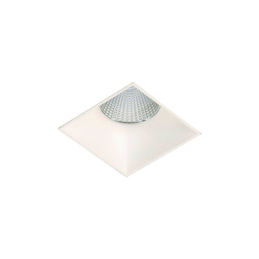 Wpuszczana biała lampa Caracas o spersonalizowanym designie, energooszczędna i elegancka aluminiowa konstrukcja. Moc: 18W, IP20, 12x12,5cm.