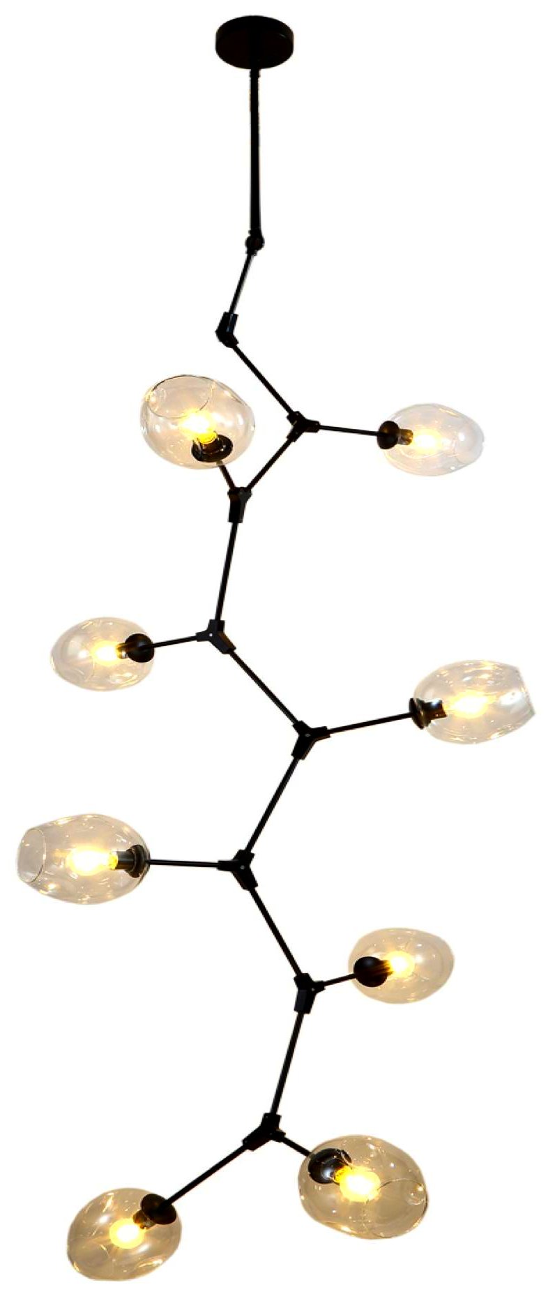 Wysoka lampa o wysokości 220 cm